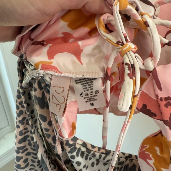 Power To The Flower swimwear - Picture 4 of 6